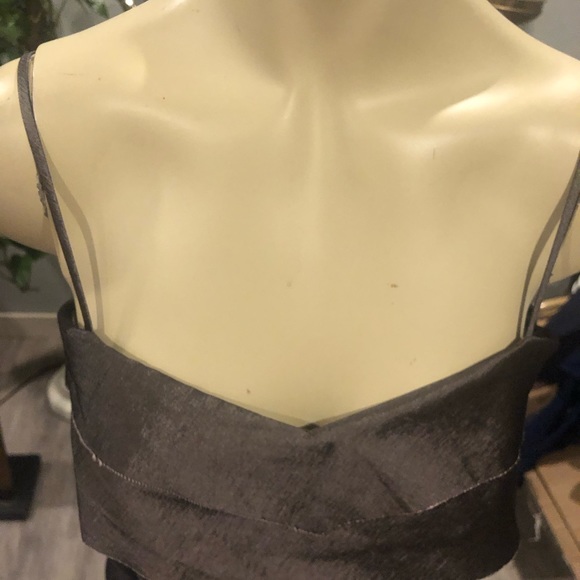 NWT.  Fun & flirtydress from LE CHATEAU. - Picture 5 of 6